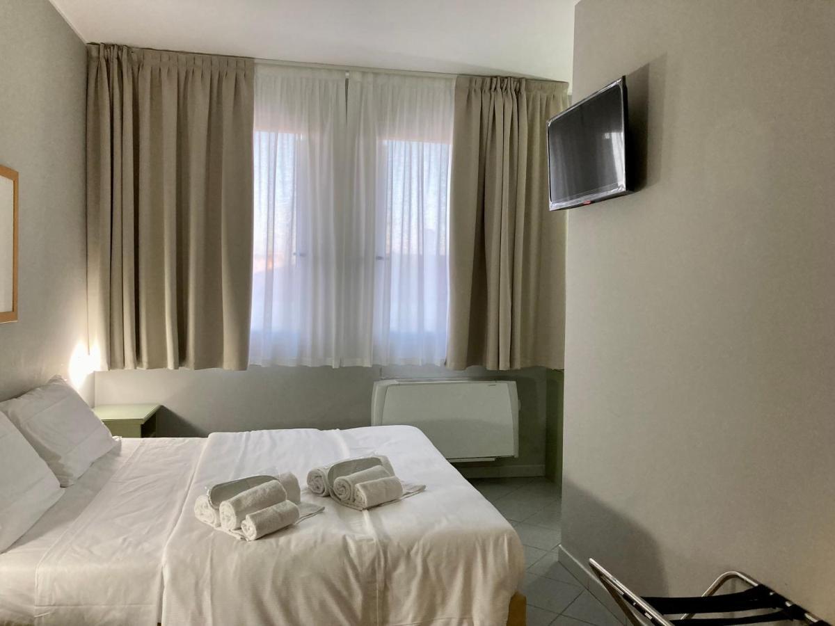 Hotel Primo Campi Bisenzio Luaran gambar